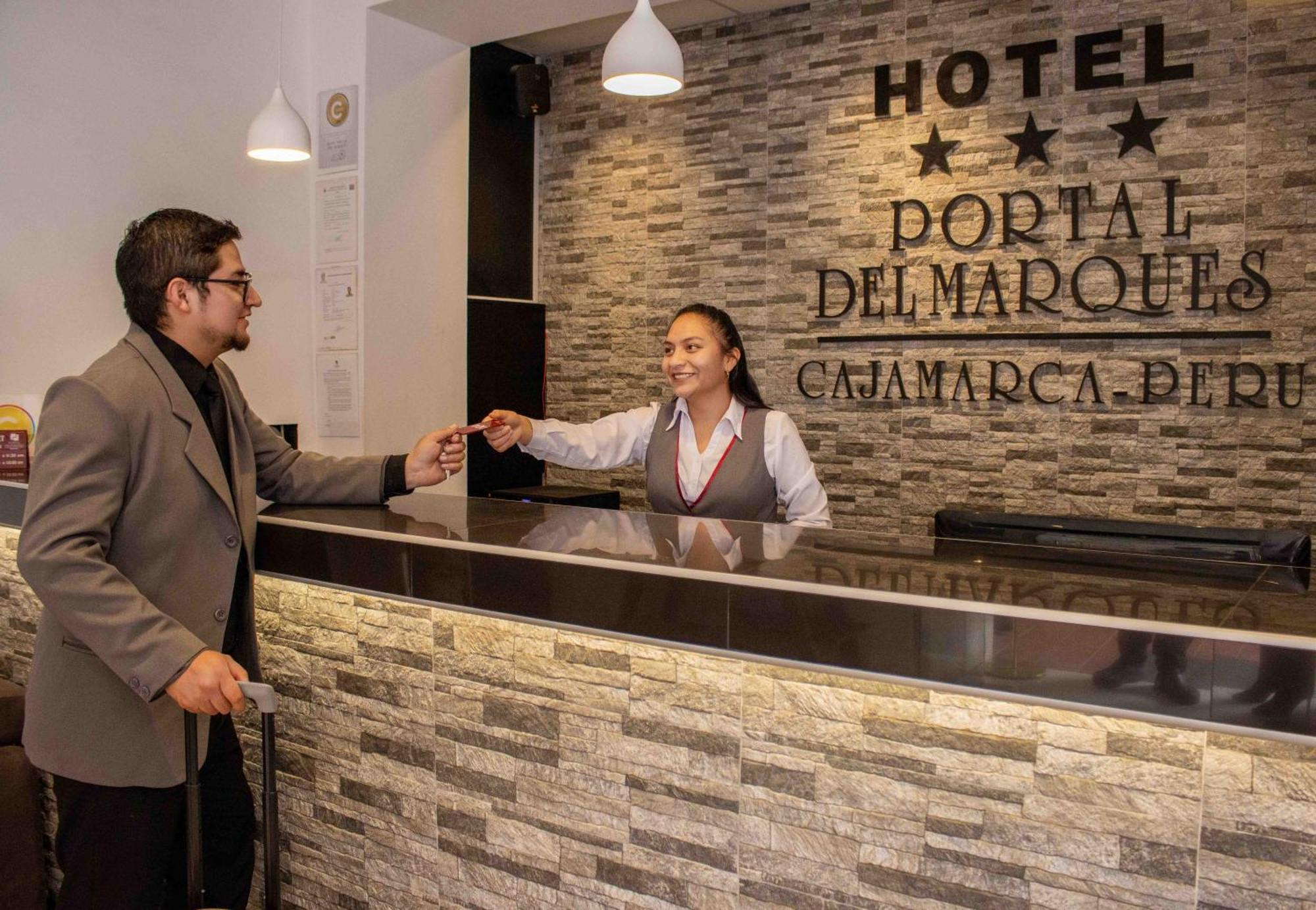 El Portal Del Marques Hotel Cajamarca Luaran gambar